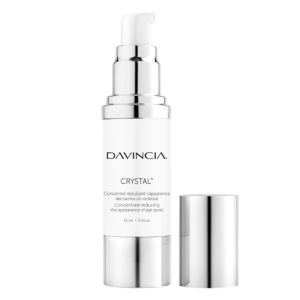 CRYSTAL Concentré réduisant l'apparence des taches de vieillesse – Atténuez les taches pigmentaires et redonnez éclat à votre peau grâce à une formule ciblée.